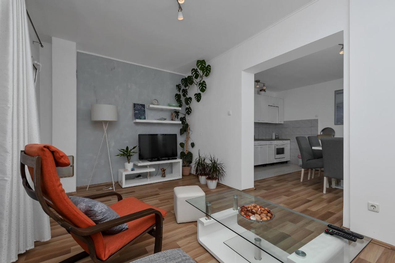 Apartment Sabina Makarska Exterior photo